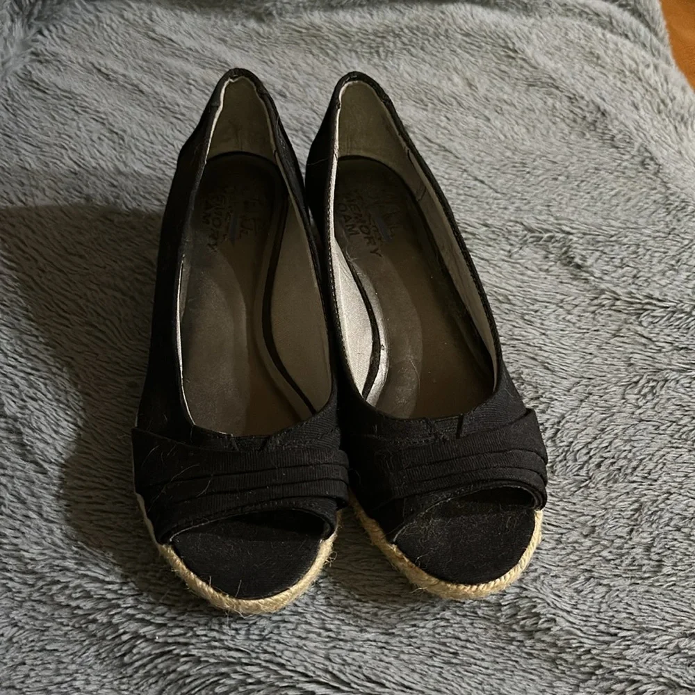 LifeStride Black Espadrille Flats with Natural Jute Trim